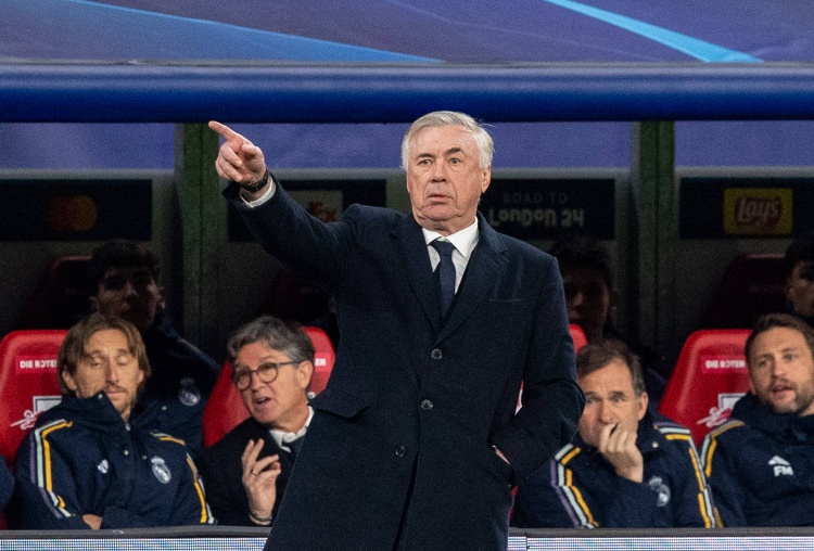 兩次落后兩次扳平補(bǔ)時(shí)絕殺！賽季三殺！HALA MADRID?。?！